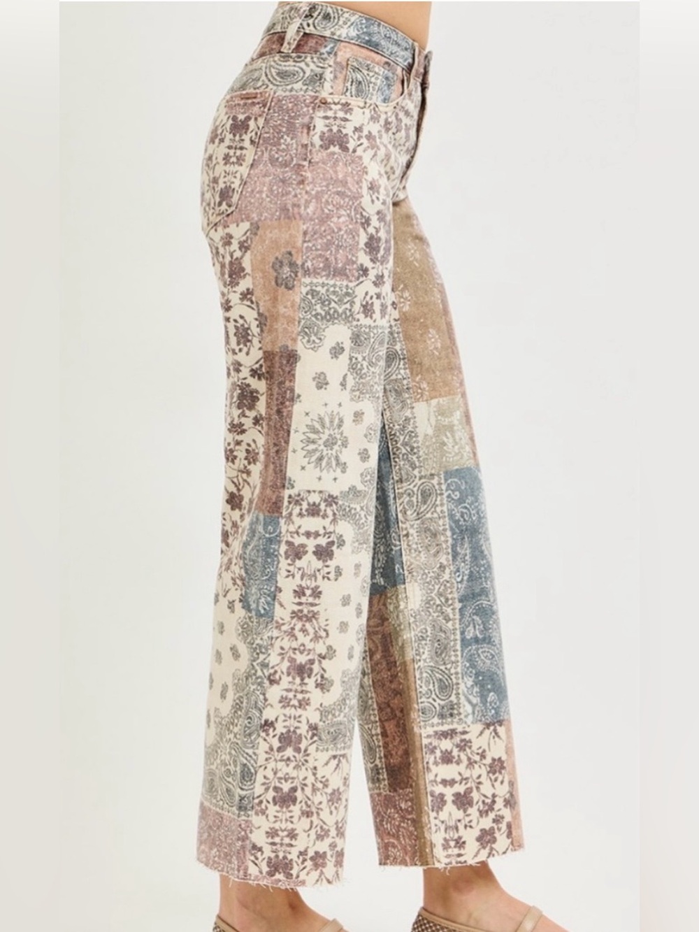 NWOT Risen High Rise Wide Leg Ankle Pants in Earth Block Print - Size 11/30 - Picture 3 of 16